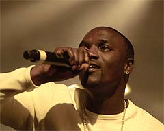  akon 